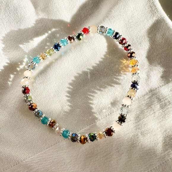 Rainbow and gold beaded stretch sparkly bracelet - Picture 1 of 2